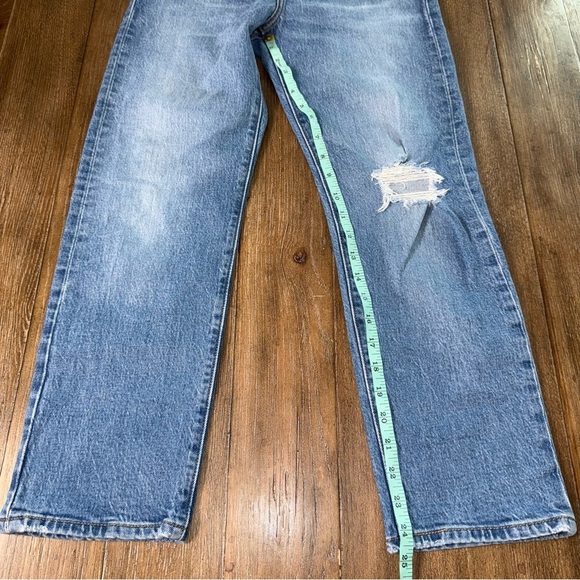 LEVI'S Premium Wedgie Straight Leg Ripped Blue Jeans Crop - Picture 7 of 10